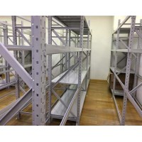 易達廣州倉庫用 擱板貨架 輕型貨架
