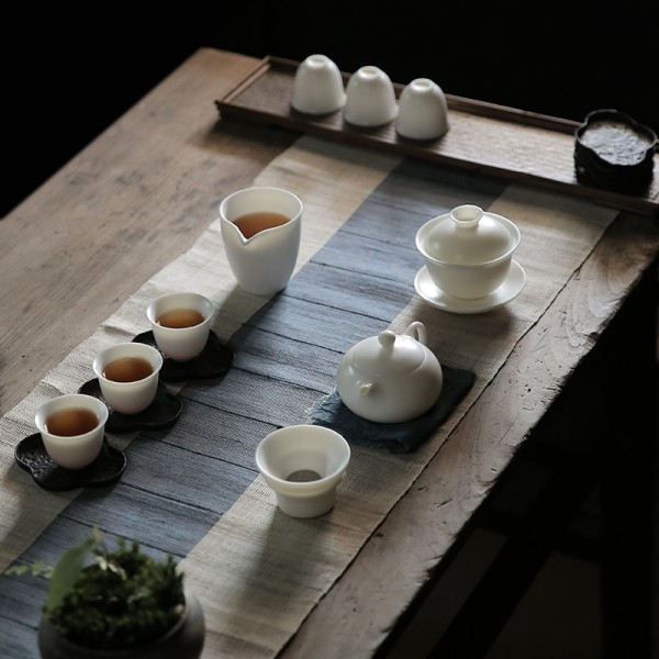 潮安縣鳳塘鎮(zhèn)新凌鷹陶瓷商行